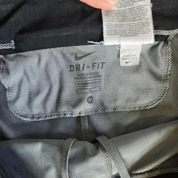 Nike Dri Fit / Athletic Stretch Capri Pants Crop Drawstring Leggings / S… - Picture 4 of 8